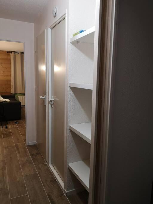 Apartamento Au Pied Des Pistes Avec Parking Entierement Renove Huez Exterior foto