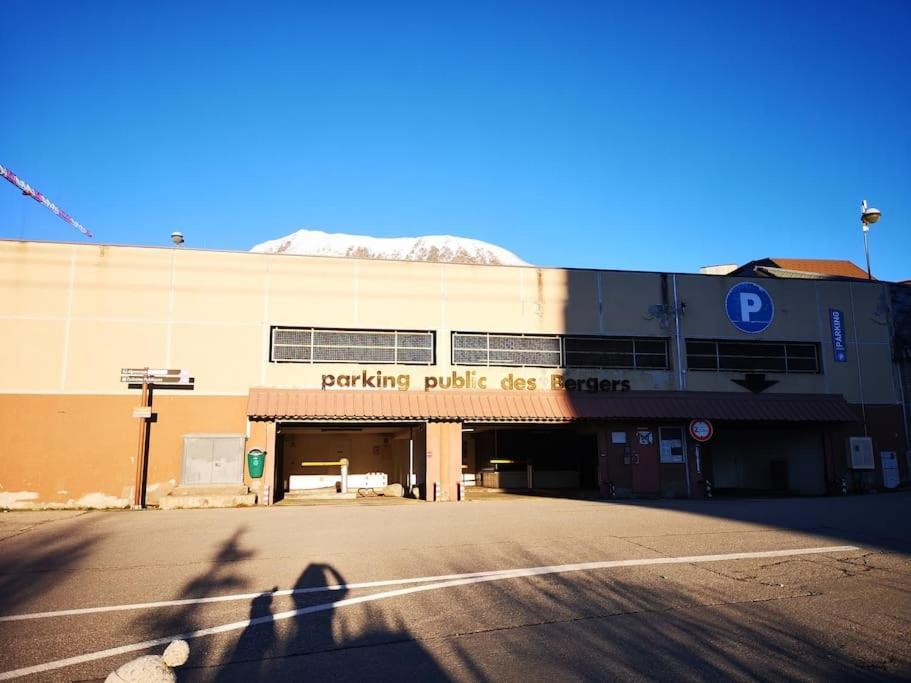 Apartamento Au Pied Des Pistes Avec Parking Entierement Renove Huez Exterior foto