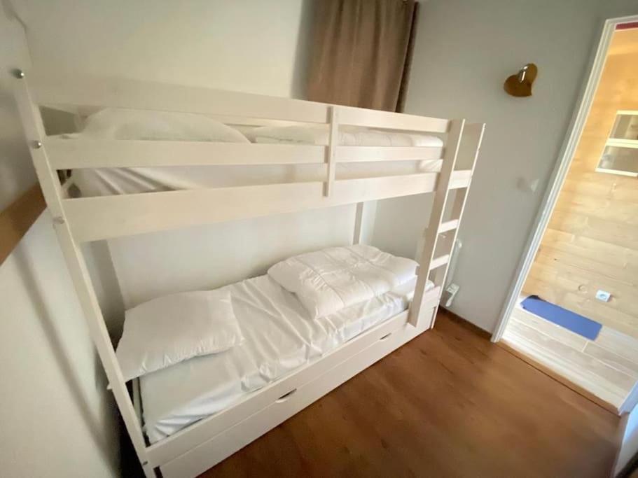 Apartamento Au Pied Des Pistes Avec Parking Entierement Renove Huez Exterior foto